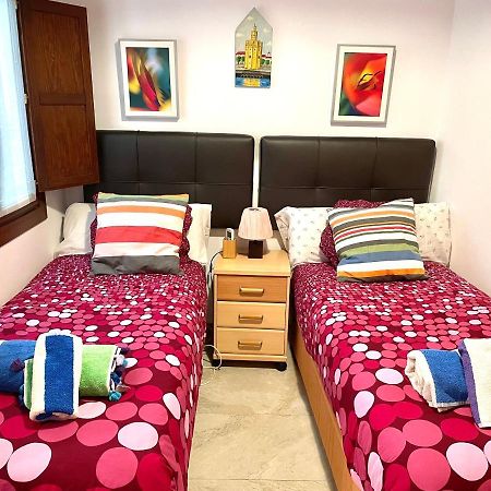 Apartamento Centro Plaza Salvador, Wifi Free& Parking Opcional Sevilla Exteriér fotografie