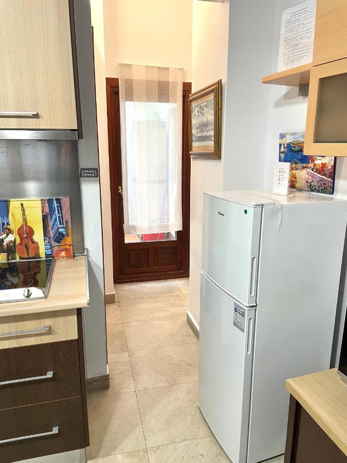 Apartamento Centro Plaza Salvador, Wifi Free& Parking Opcional Sevilla Exteriér fotografie